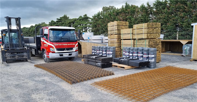 Teamwork helping farmers in the Tararua